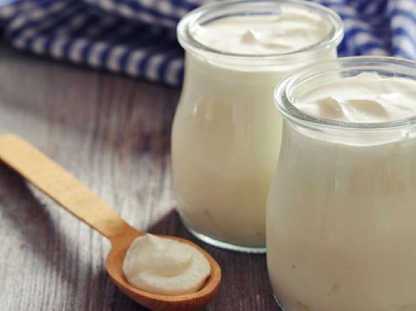 Për zemër të shëndetshme hani jogurt, arra dhe fasule