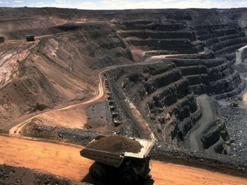 Kanadaja urdhëron tri firma kineze të largohen nga minierat e saj të litiumit