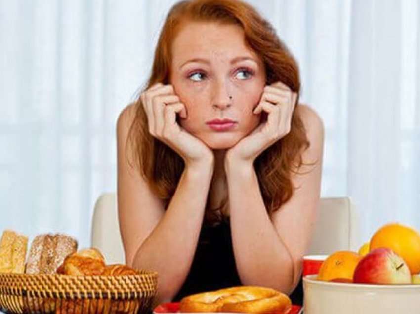 7 ushqimet që shkaktojnë akne