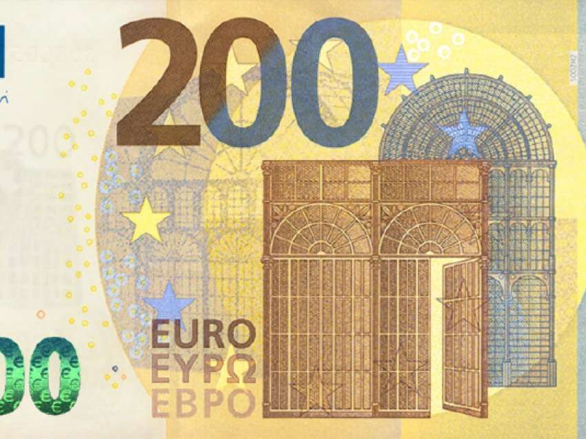 Shitësja në Ferizaj pranon 200 euro të falsifikuara