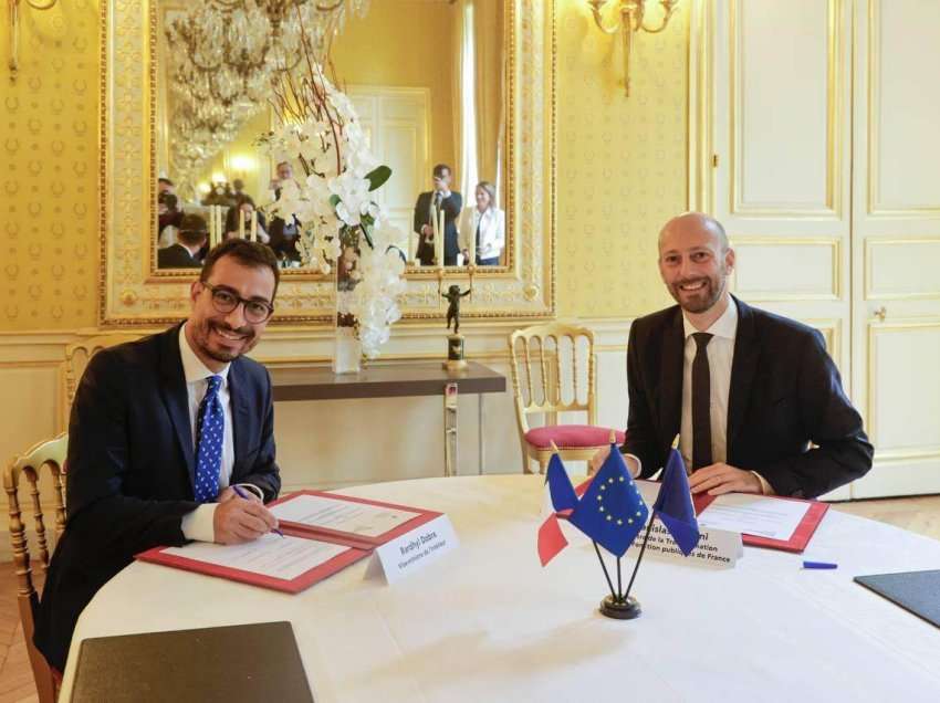 Kosova dhe Franca nënshkruajnë marrëveshje bashkëpunimi