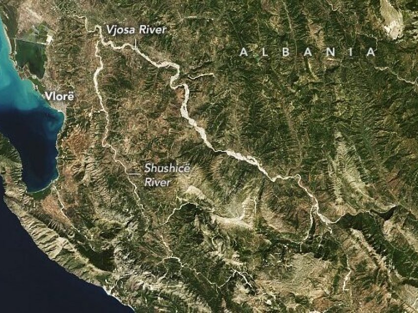 NASA publikon foto të lumit Vjosa