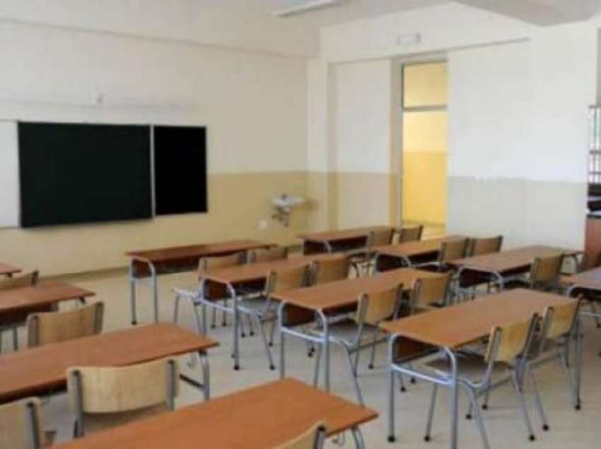 Prishtinë, nxënësi hedh sprej lotsjellës në klasë, arrestohet