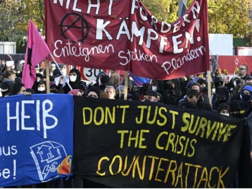 Mijëra protestojnë në Berlin për rritjen e kostove të jetesës