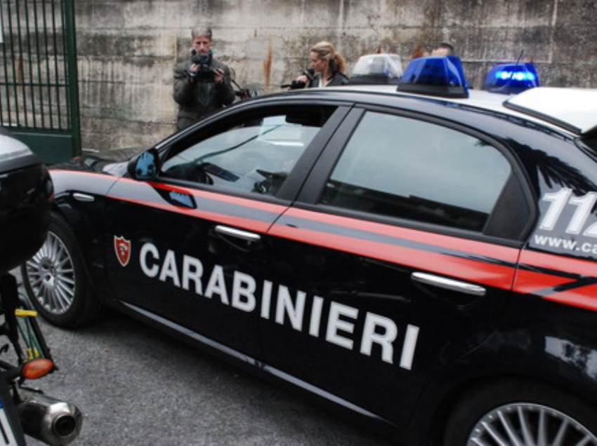 Hiqeshin si endacakë, por janë bandë grabitësish, sulmohet dhe plagoset shqiptari në Itali