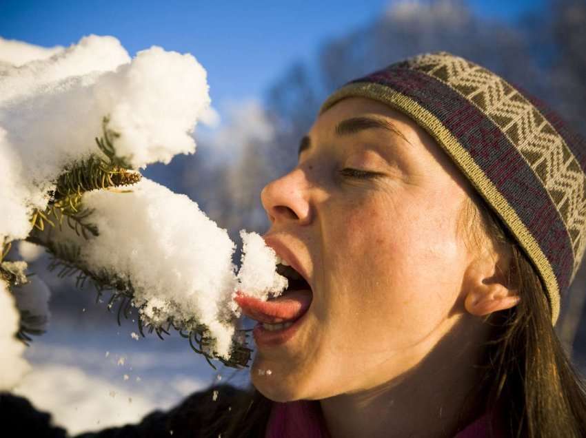 ​A është e rrezikshme të hani borë?