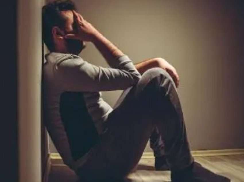 Pse kemi frikë të pranojmë se vuajmë nga depresioni?