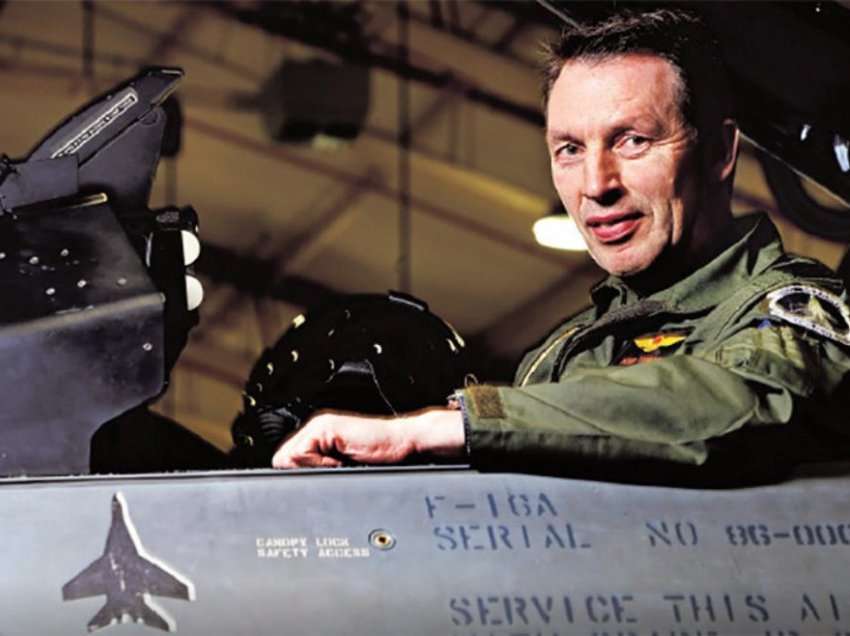 Pensionohet koloneli hero që e rrëzoi aeroplanin e parë ushtarak serb me 24 mars 1999