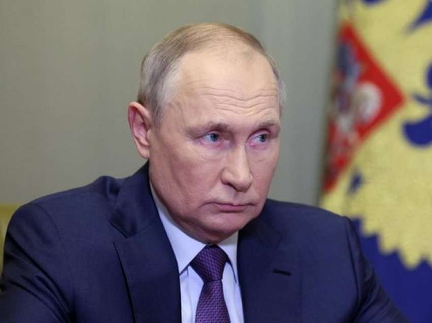 Rusia zhytet në kaos, një hap larg nga fundi i Putinit, dalin informacionet që lideri rus po i mban të fshehta