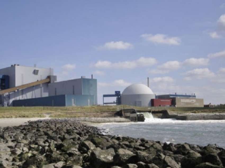 ​Holanda po ndërton dy termocentrale të reja bërthamore