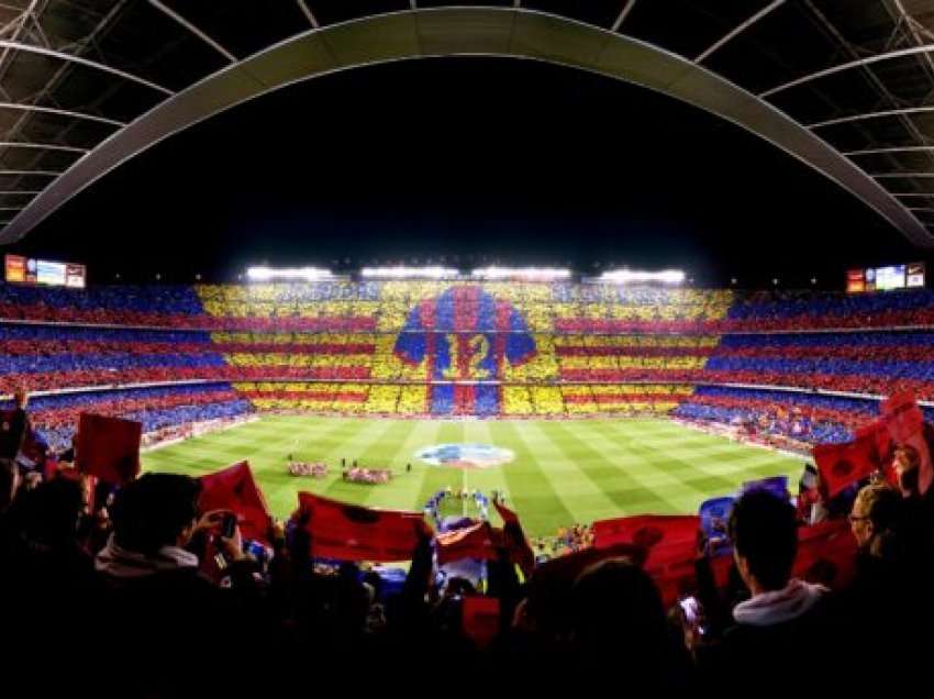 Barcelona fton 100 mijë tifozë