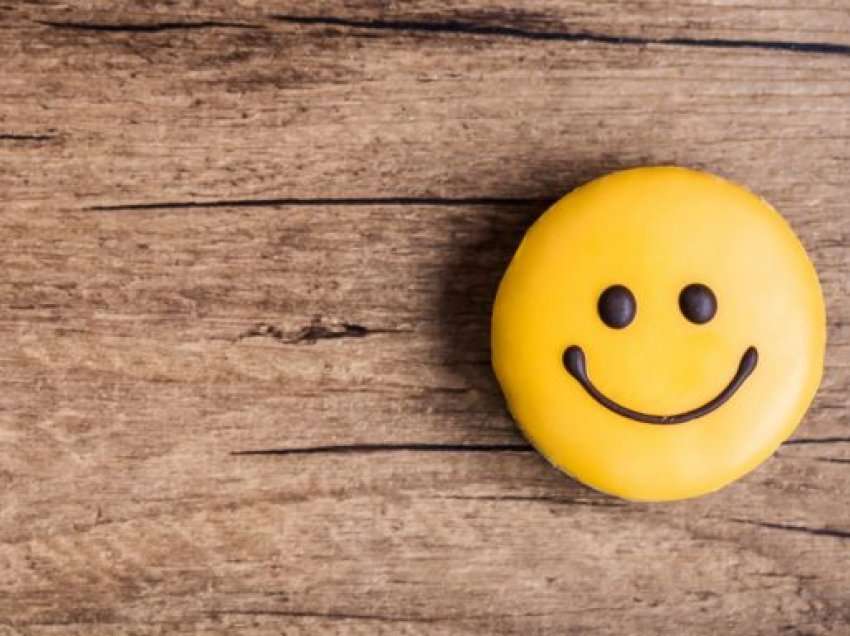 Ç’duhet bërë për të qenë të lumtur? Ja çfarë sugjeron shkenca