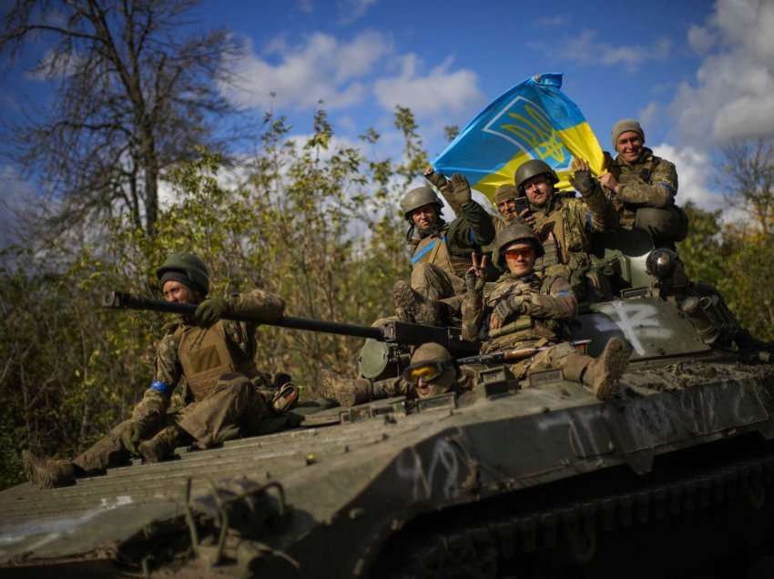 Rreth 10 milionë dollarë u mblodhën në 24 orë për të blerë dronë kamikaze për trupat ukrainase