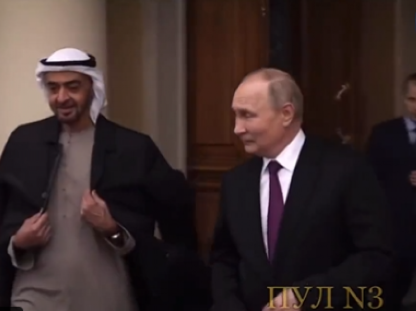 Gjesti i Putinit, i jep pallton presidentit të Emirateve të Bashkuara Arabe