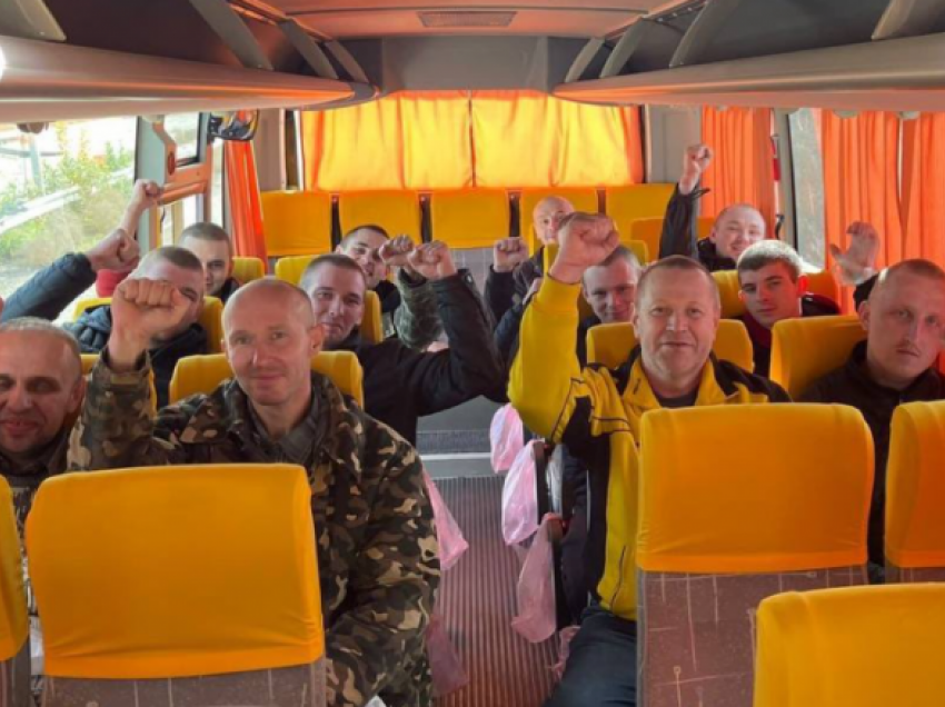 Lirohen 20 të burgosur ukrainas