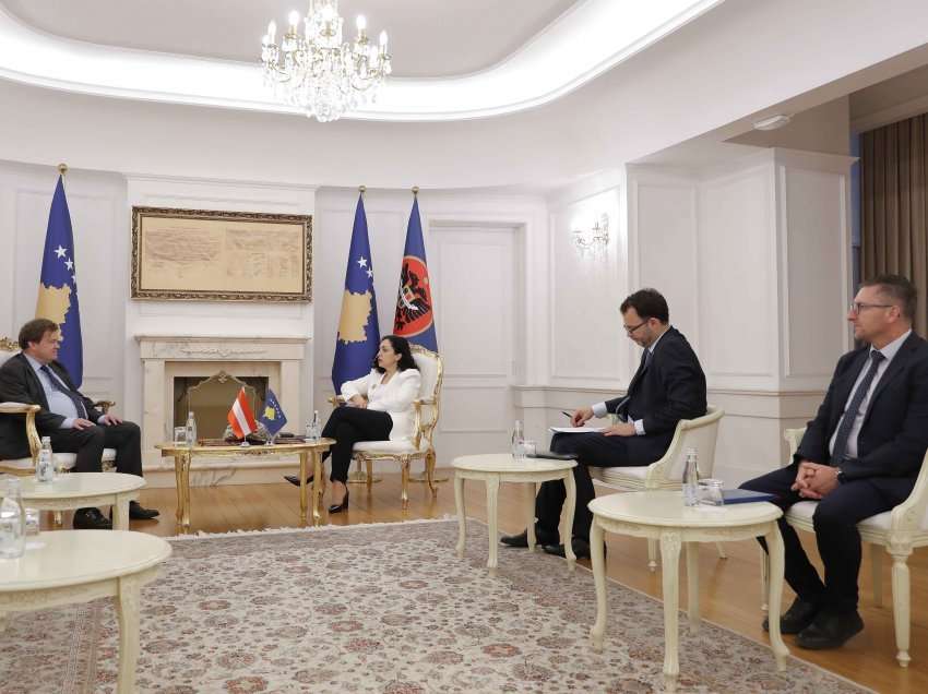Presidentja Osmani priti në takim ambasadorët e disa shteteve të BE-së