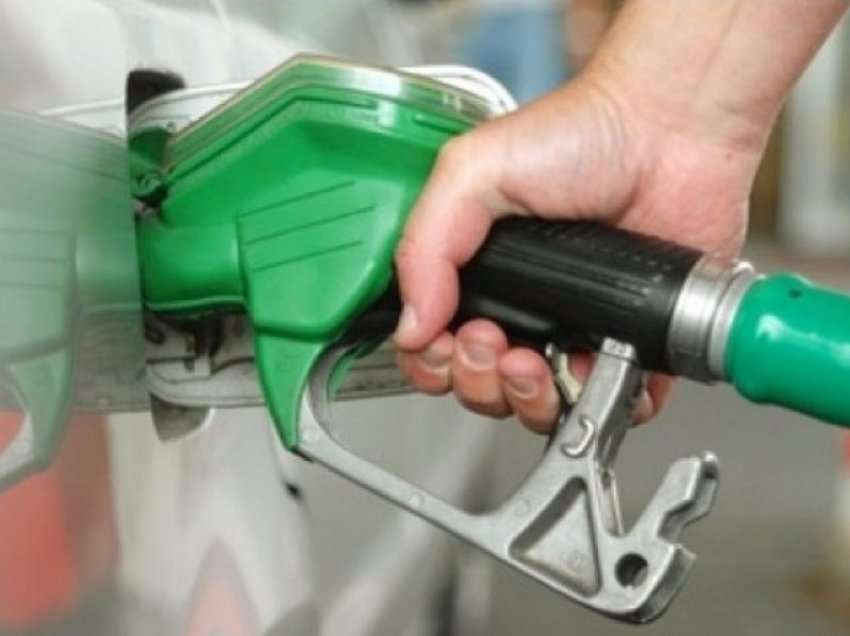 Rritet çmimi i naftës, benzina dhe gazi mbeten të pandryshuara  