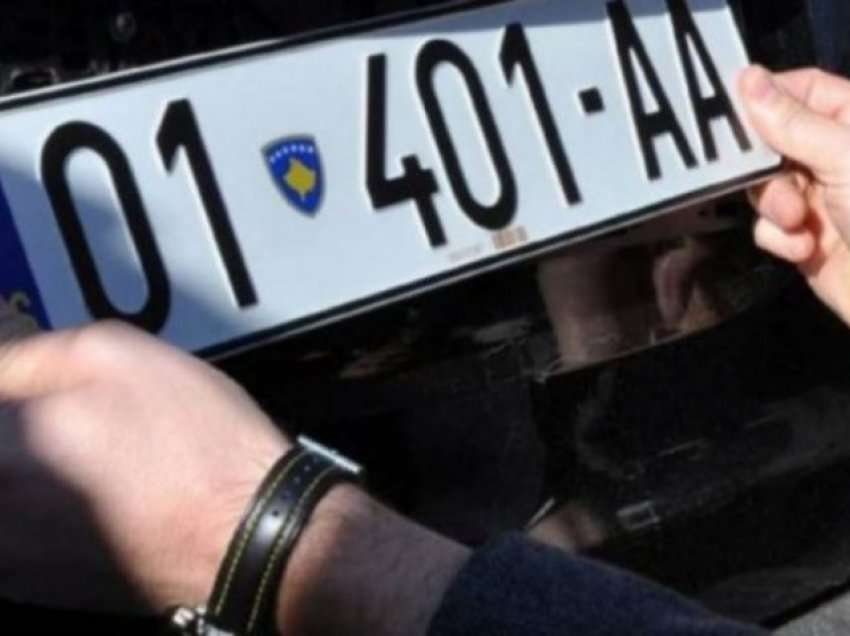 18 qytetarë serbë i kanë konvertuar targat ilegale në “RKS”