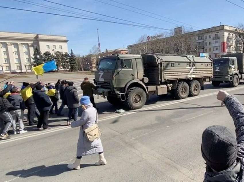Rusia paralajmëron fillimin e betejës në Kherson, del me thirrjen e fortë për qytetarët