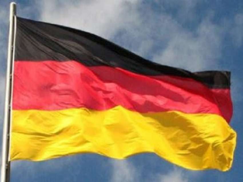 ​Një e katërta e firmave familjare gjermane po shqyrtojnë pushimet nga puna