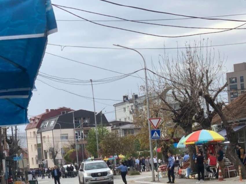 Dalin pamjet/ Skena të tmerrshme të plagosjes së qytetarit në qendër të Podujevës