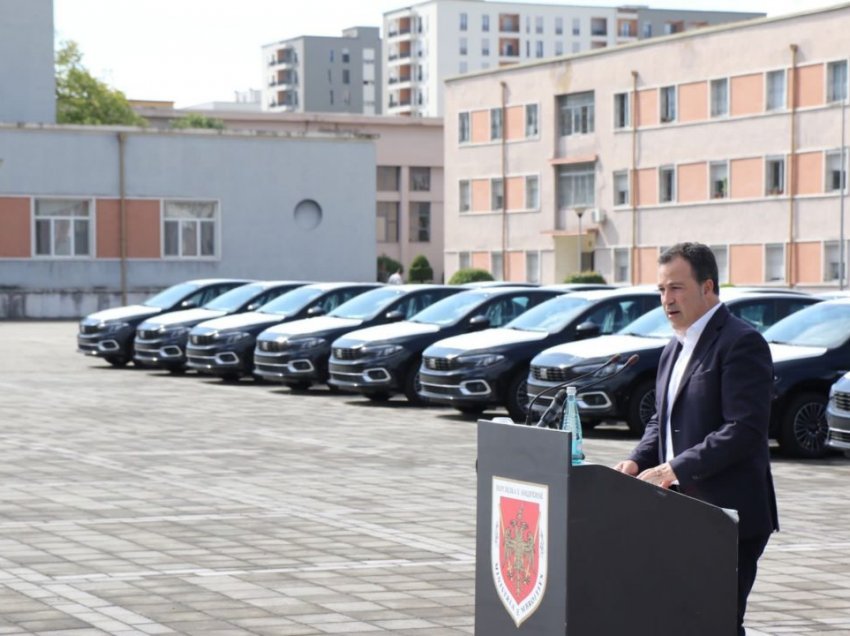 Turqia dhuron 40 automjete për ushtrinë shqiptare