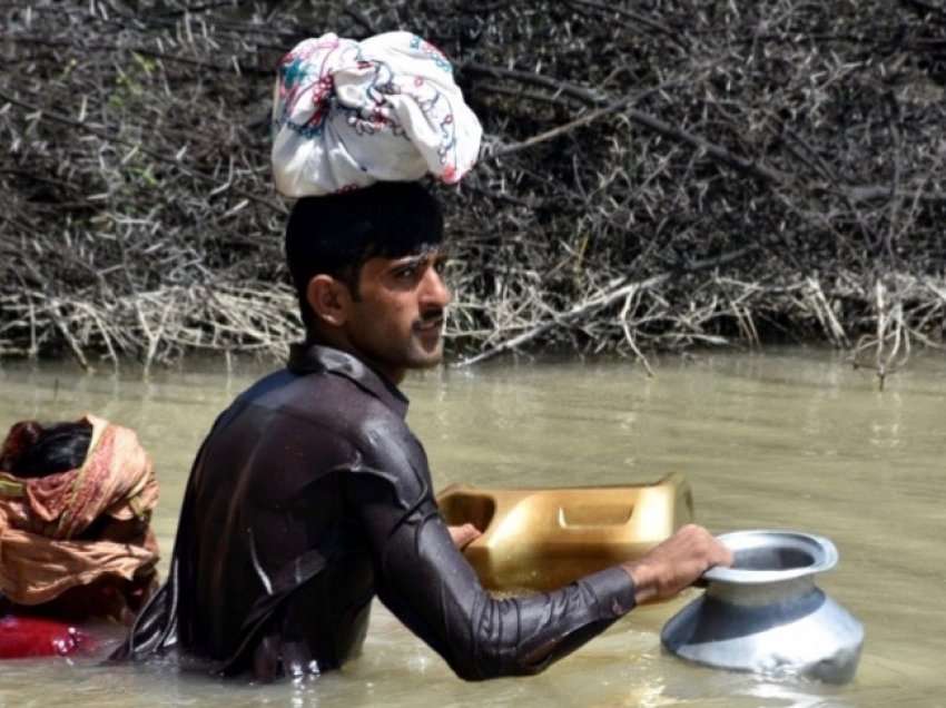 OBSH-ja për përmbytjet në Pakistan: Situata pritet të përkeqësohet