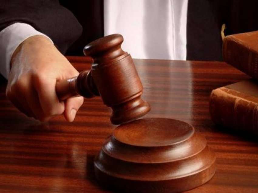 Merret vendimi, përjashtohet publiku në gjykimin ndaj të akuzuarit për vrasjen e gruas në Llaushë të Skenderajt