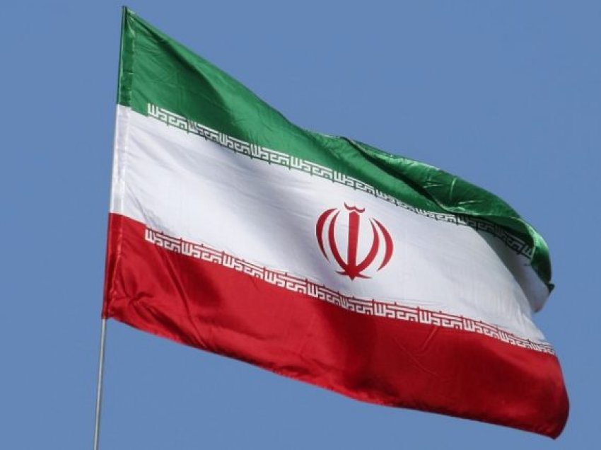 Irani mbyll përkohësisht pikat kufitare me Irakun për shkak të mbipopullimit