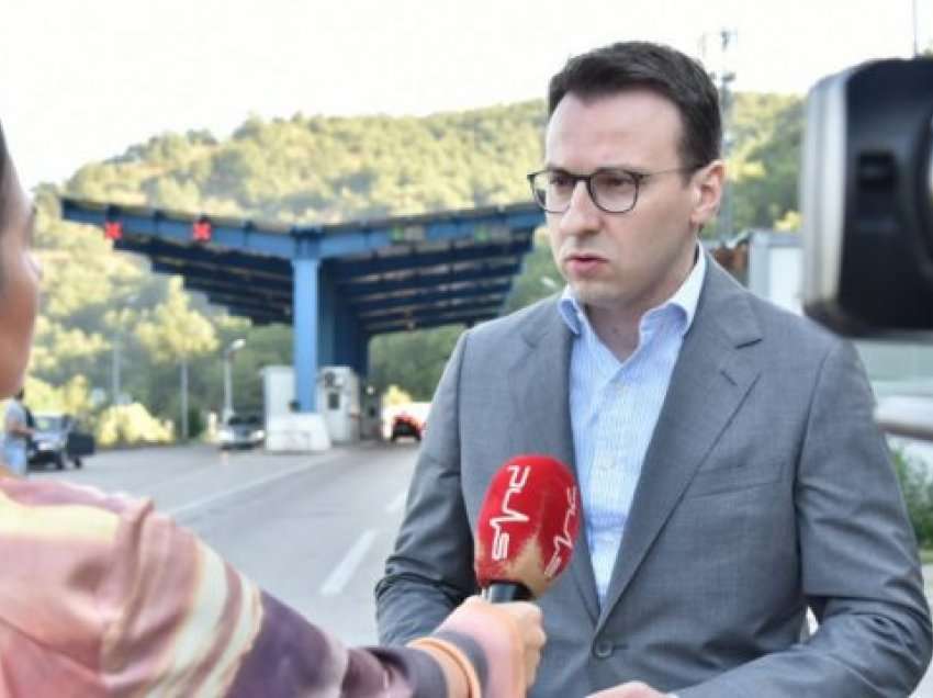 Petkoviq thotë se Emisarët e Macron dhe Scholz duan zgjidhje të shpejt për Kosovën