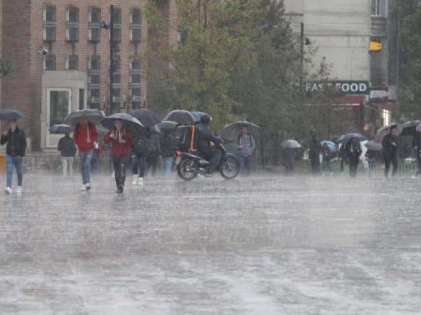 Reshjet e dendura në fundjavë/ Bashkia e Lezhës jep njoftimin e rëndësishëm