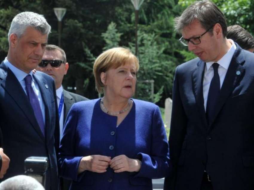 “Thaçi e Vuçiq ishin dakorduar”/ Ndërhyrja urgjente e Angela Merkelit, si e shpëtoi Kosovën nga ndarja ish-kancelarja gjermane?