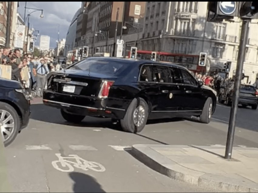 Londer/ Makina e Joe Biden bllokohet në trafik gjatë rrugës për në funeralin e Mbretëreshës 