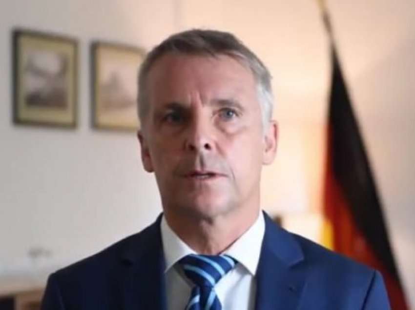 Ambasadori gjerman përgjigjet prerë kur pyetet nëse do të hiqen vizat në fillim të vitit 2022