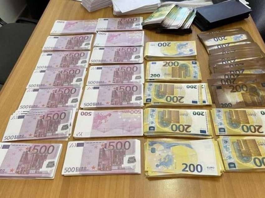   U kapën me 1.7 mln euro false, prokuroria kërkon 9 vite burg për tre të arrestuarit
