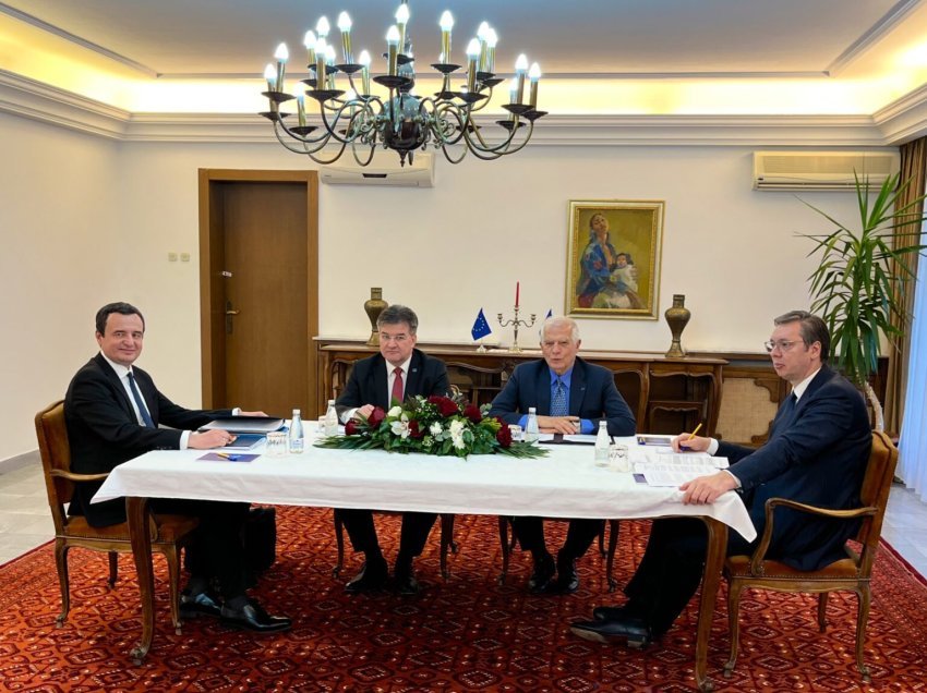 Paralajmërohen pasoja për Kosovën dhe Serbinë nëse s’e zbatojnë marrëveshjen e Ohrit