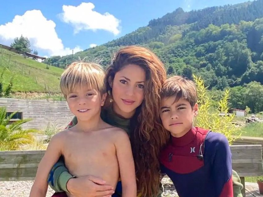 Shakira dhe fëmijët e saj largohen përfundimisht nga Barcelona pas ndarjes nga Pique, mesazhi emocionues i këngëtares