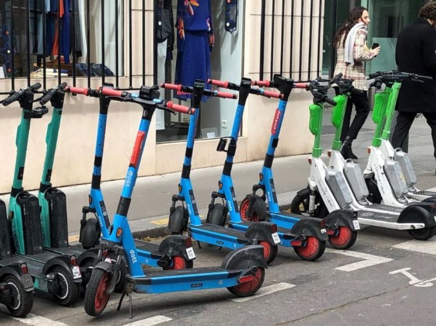 Parisienët votuan për ndalimin e skuterëve elektrikë me qira