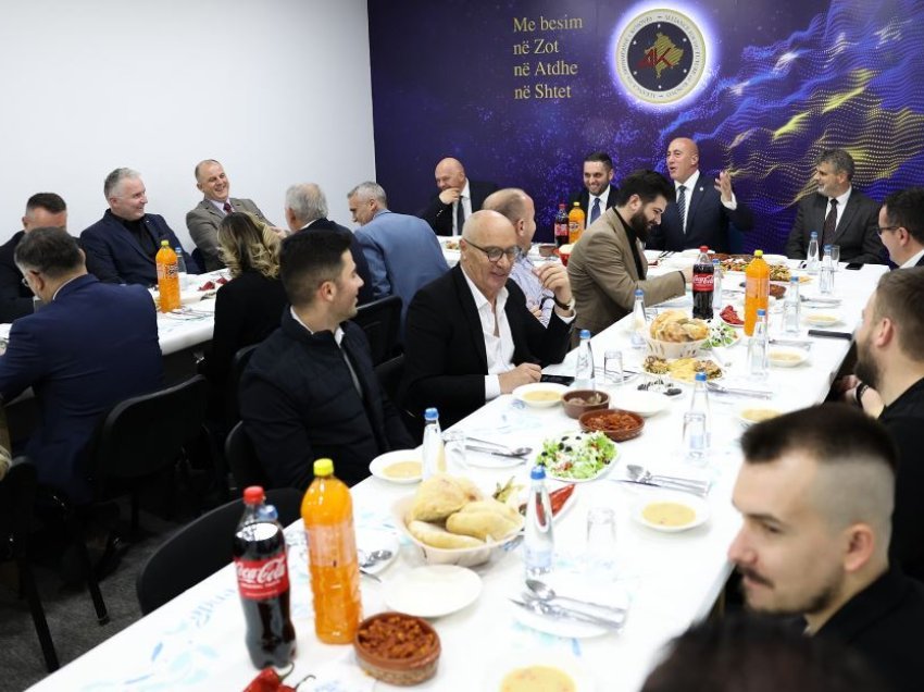 Haradinaj shtron iftar: Kosova është shembulli më i mirë i bashkëjetesës ndërfetare