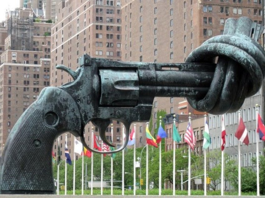 OKB: Masa të ashpra kontrolli për eksportet e armëve