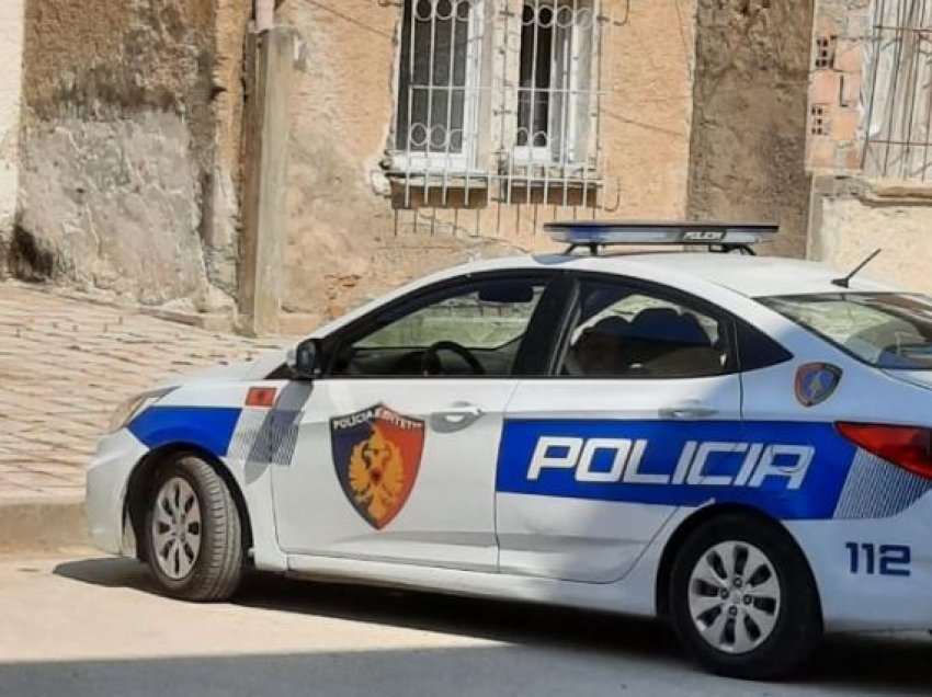 Sherri në ‘TikTok’ çon në përdorimin e armës në Durrës, plagosen 2 të rinj