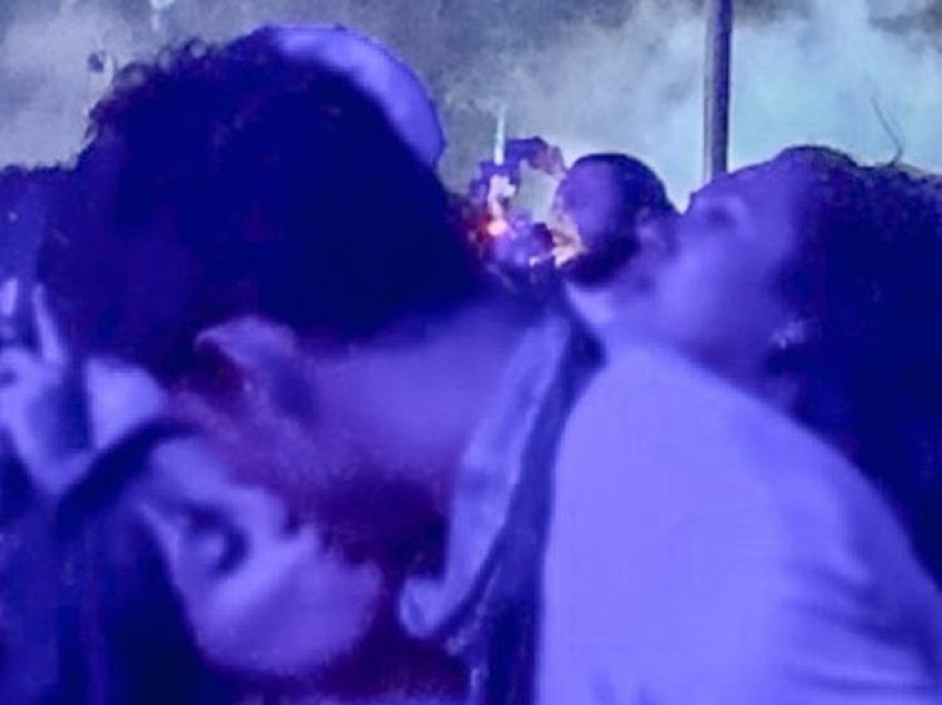 Camila Cabello dhe Shawn Mendes rikthehen bashkë pas 2 vitesh, puthje pasionante në ‘Coachella’