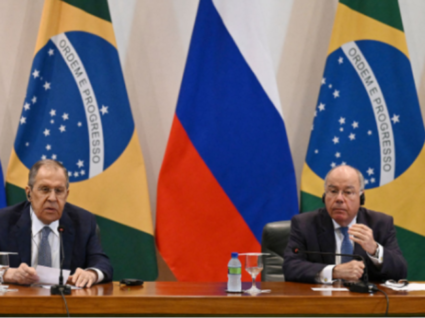 Lavrov: Rusia është e interesuar për t’i dhënë fund konfliktit në Ukrainë sa më shpejt të jetë e mundur