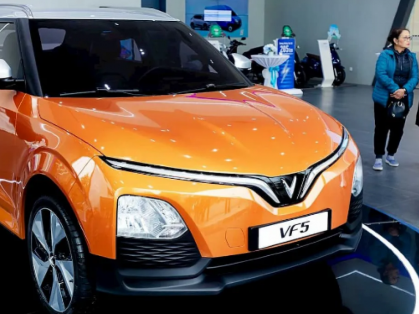 Rreth 3,000 porosi për SUV-in elektrik VF 5 Plus të sapo-lansuar nga VinFast, vetura ka një çmim të arsyeshëm