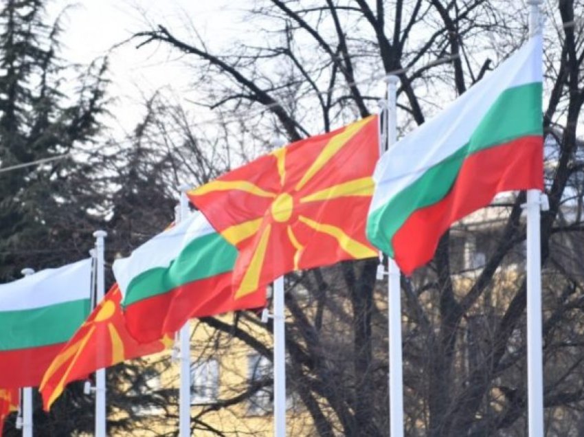 Eurodeputeti bullgar: Në Maqedoni ka mbi 130 mijë persona me nënshtetësi bullgare