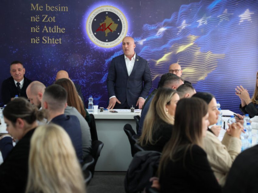 Haradinaj: AAK po kalon nëpër një momentum shumë pozitiv, po fuqizohemi në Kosovë e në diasporë