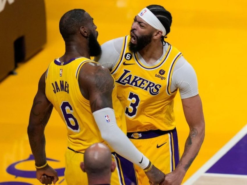 Lakersat me stil në gjysmëfinale të Konferencës Perëndimore