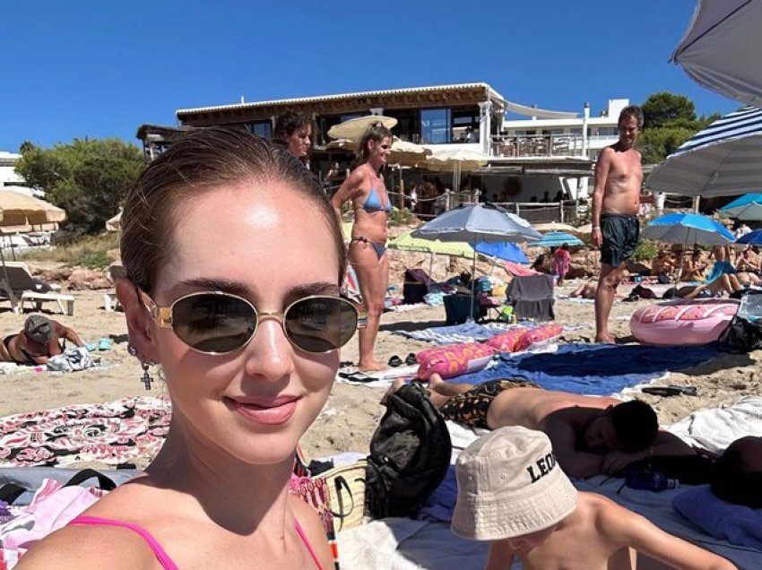 Pse njerëzit u irrituan kaq shumë se Chiara Ferragni dhe Fedez shkuan në një plazh publik?!