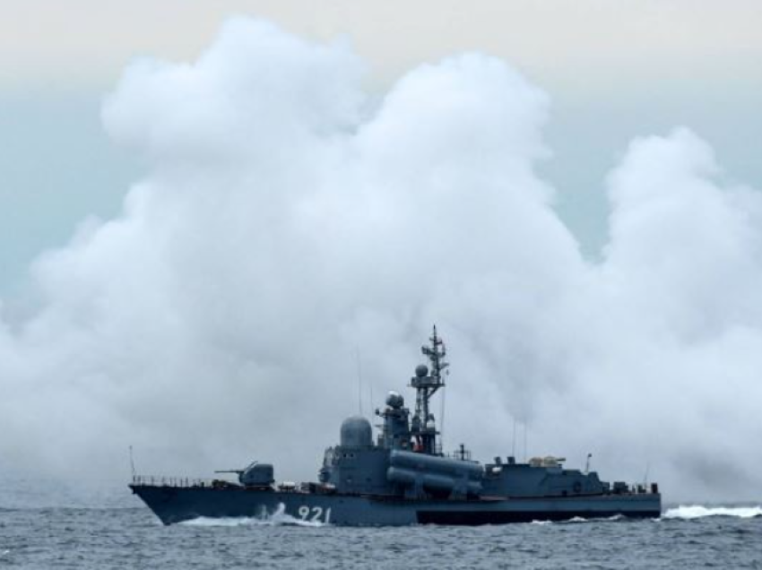 Rusia zhvillon stërvitje të përbashkëta ushtarake me marinën kineze në Oqeanin Paqësor