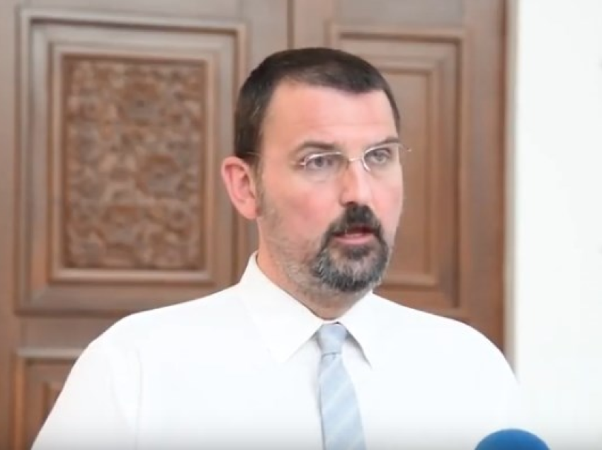 Stoillkovski: Amendamentet kushtetuese nuk do të kalojnë, apelojmë që të mos bëhen kombinime të tjera